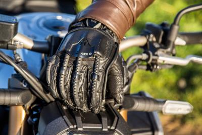 Knox Handroid gloves make for cold hands in winter, but I hate wearing thicker, winter gloves