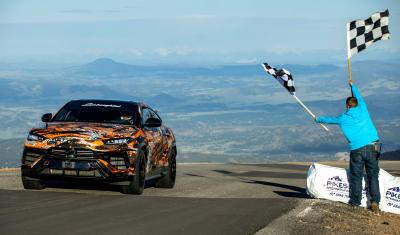 Facelifted Lamborghini Urus Breaks SUV Record At Pikes Peak Hill Climb