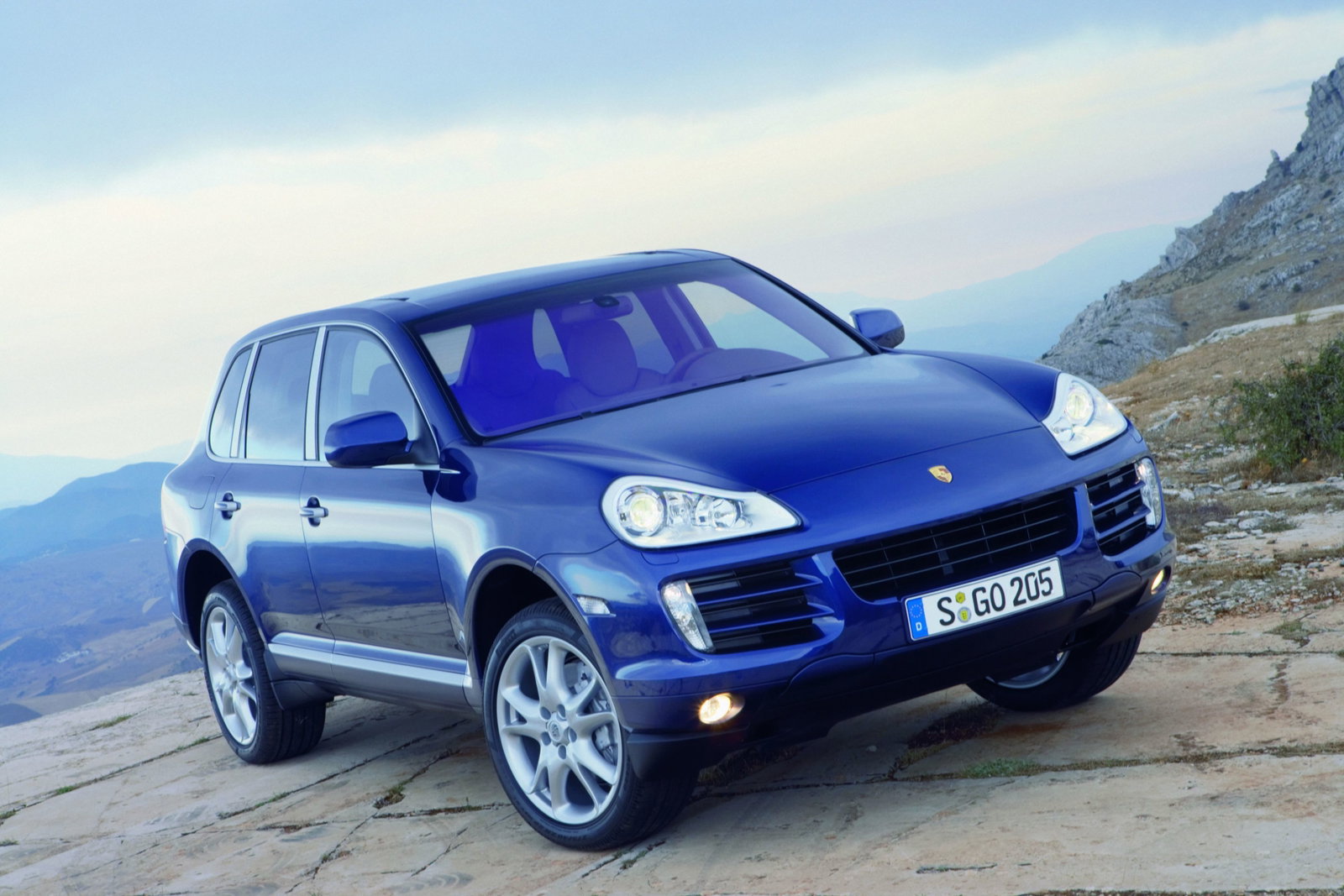 Porsche Cayenne E1