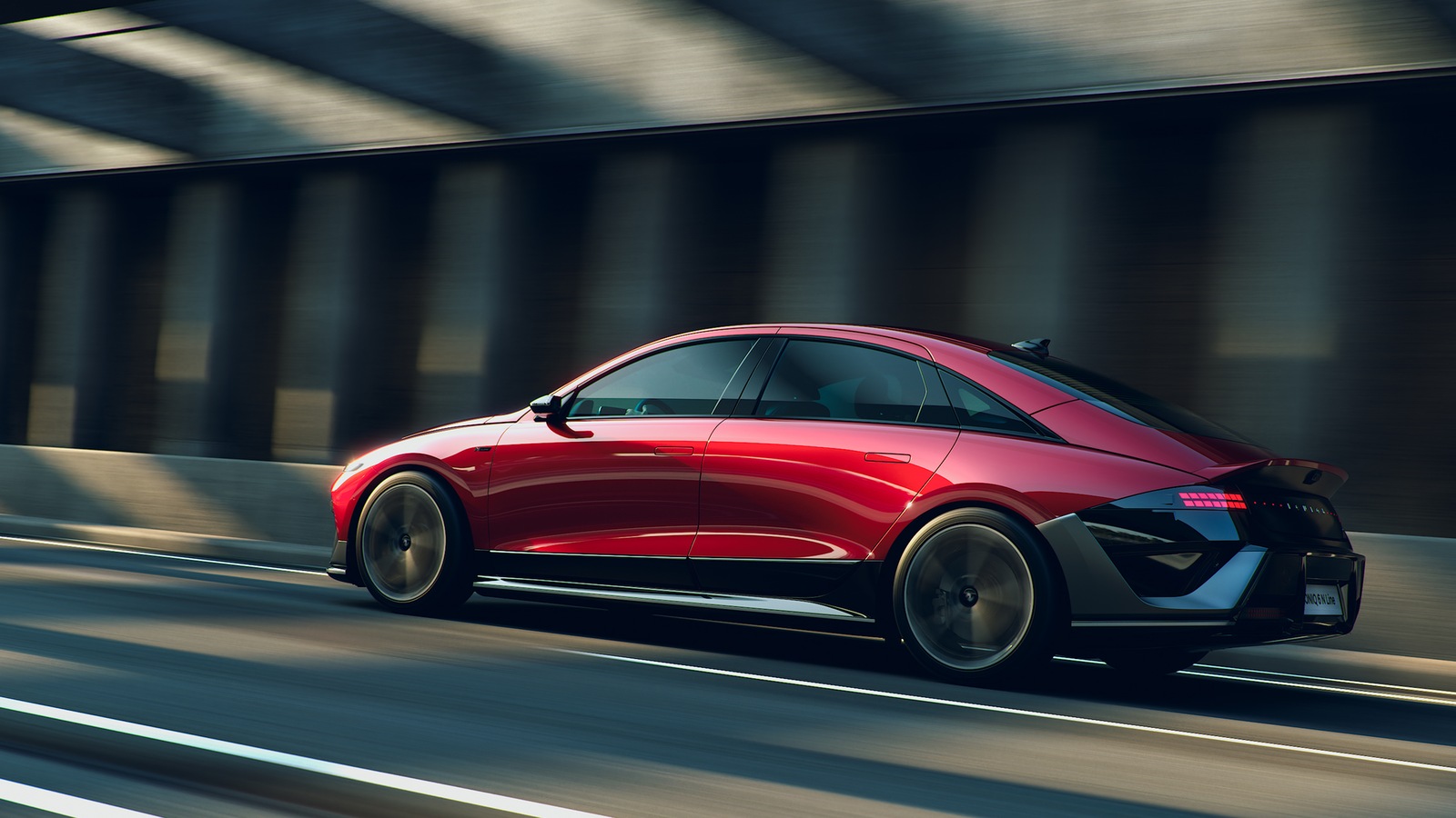 Hyundai Ioniq 6 N Line - side