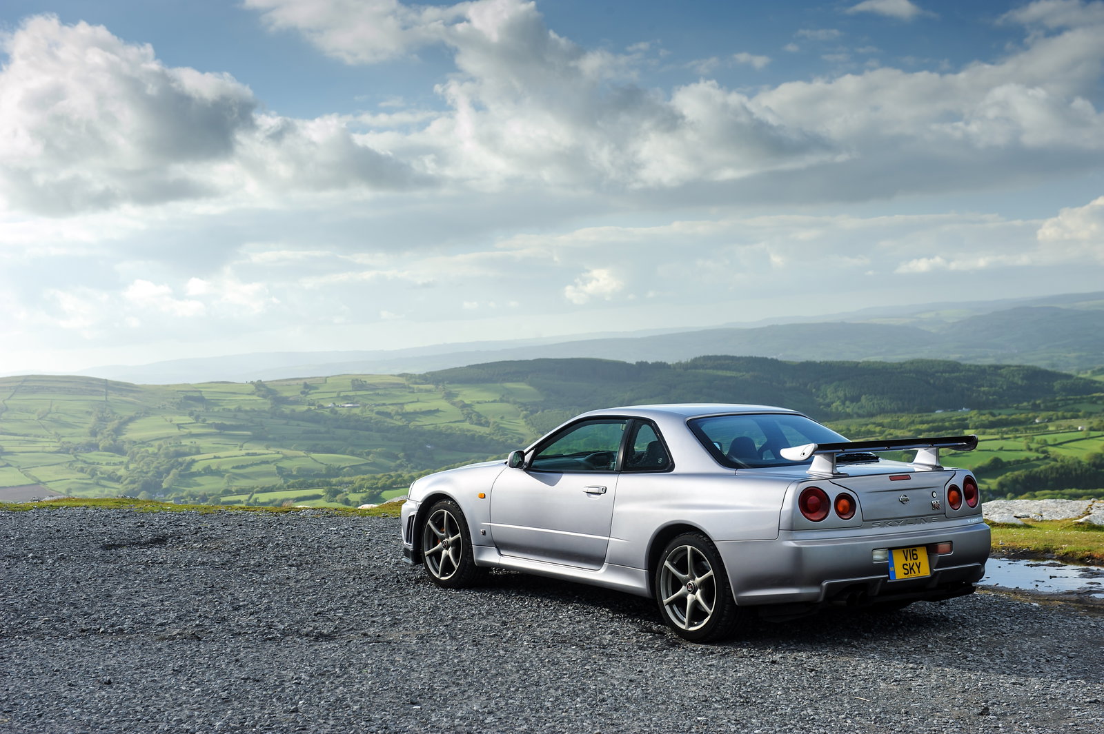 An Idiot's Guide To The Nissan Skyline GT-R: History, Generations