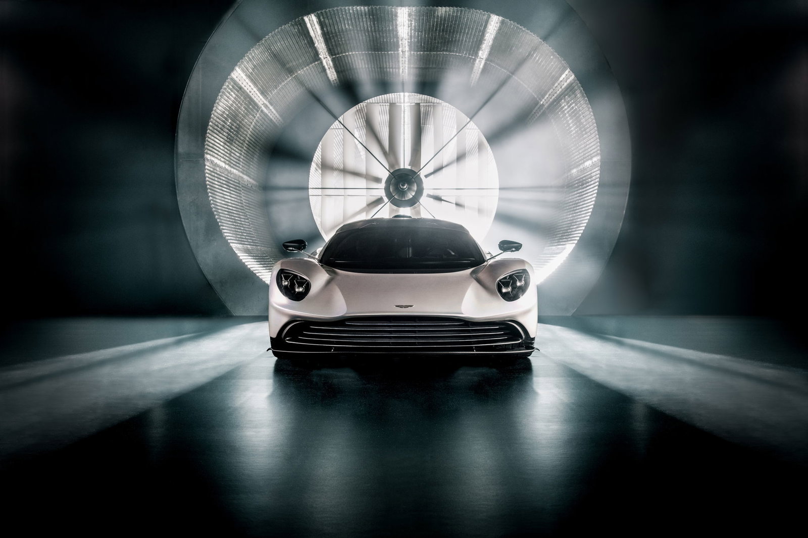 Aston Martin Valhalla - front