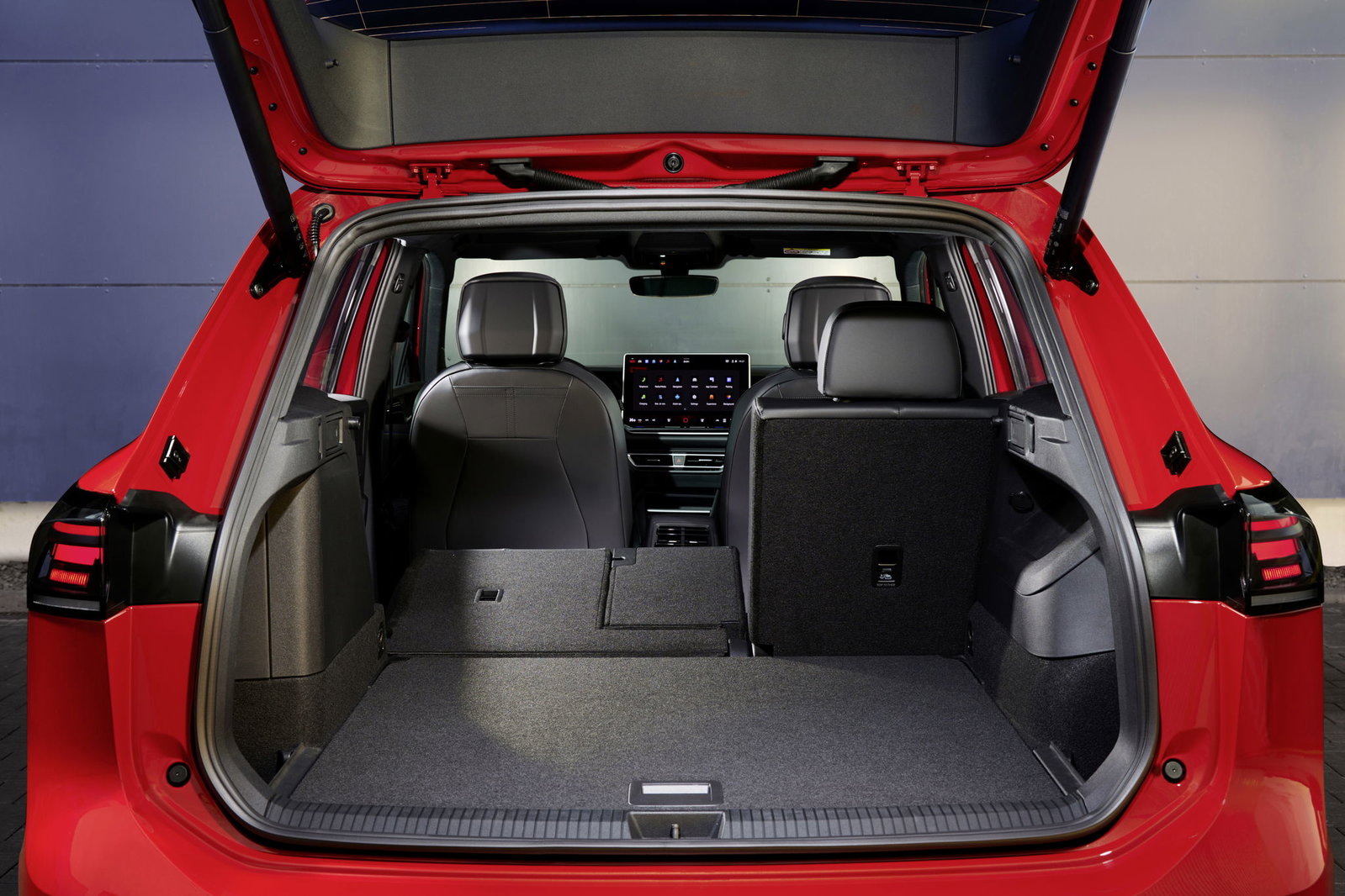Volkswagen Tiguan - boot space