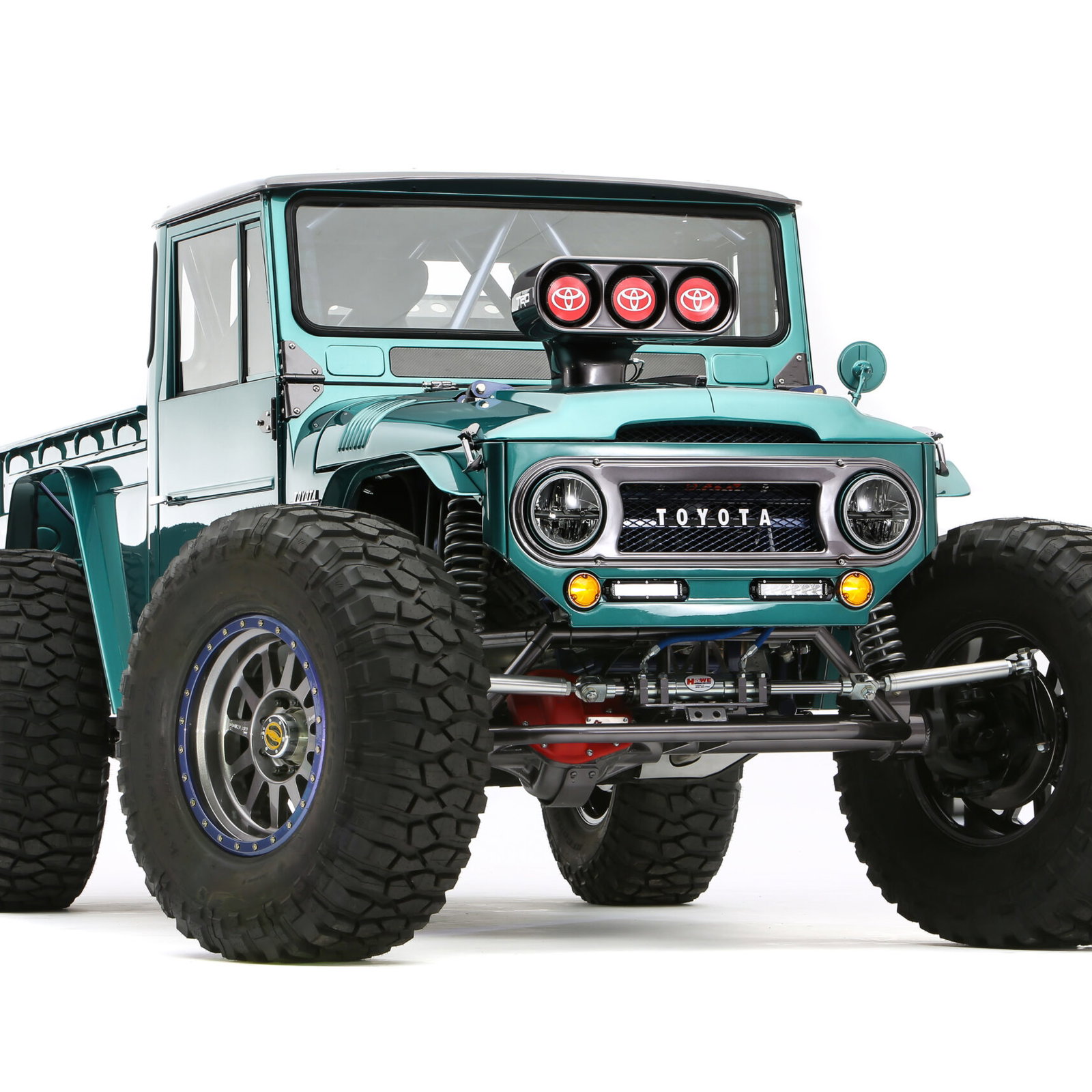 Toyota FJ Bruiser - front