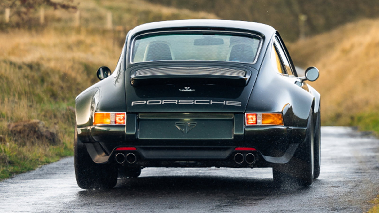 Power from the 4.0-litre naturally-aspirated flat-six comes in at 406bhp