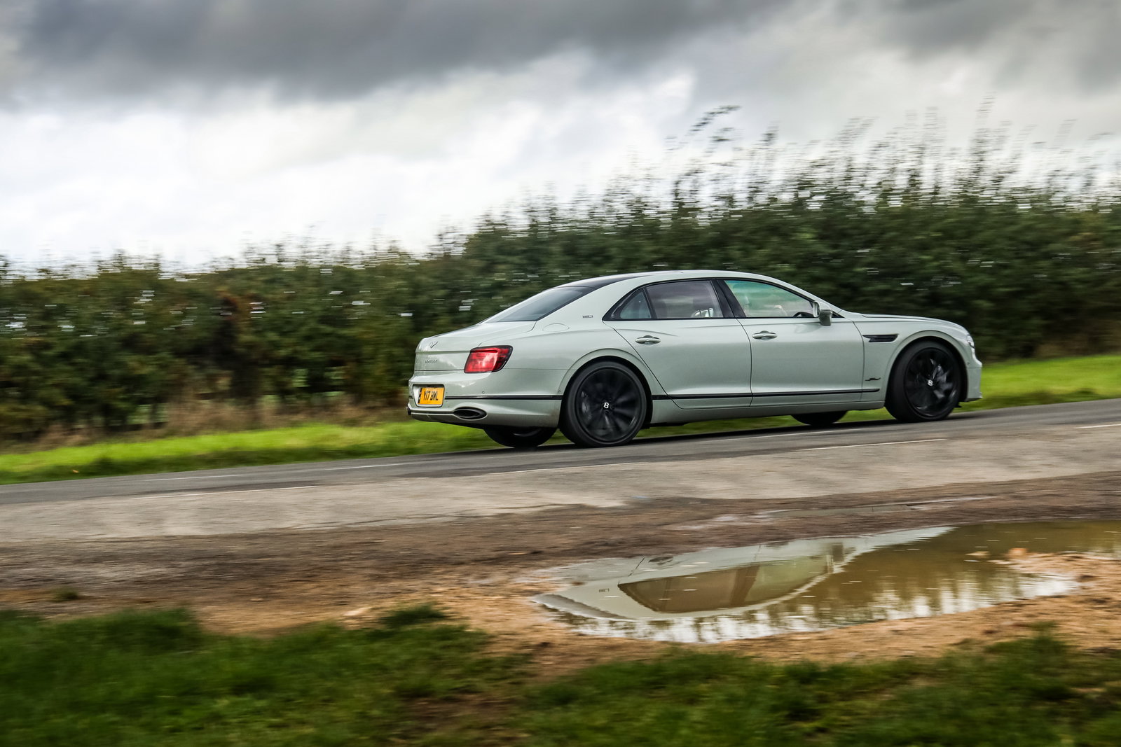 Bentley Flying Spur Speed Edition 12 - driving