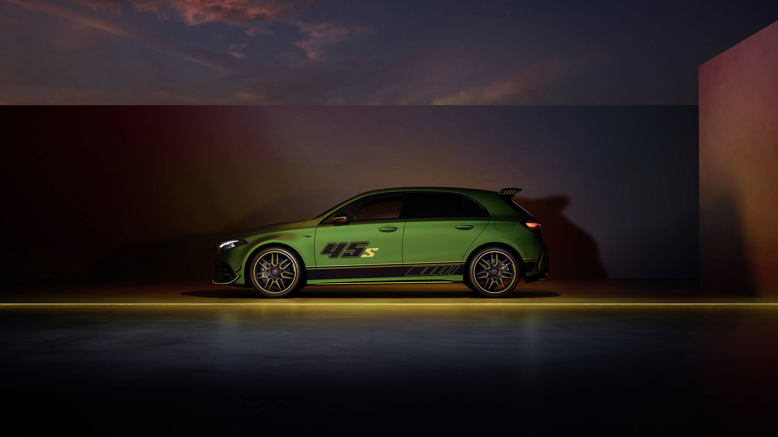 Mercedes-AMG A45 S Limited Edition - side