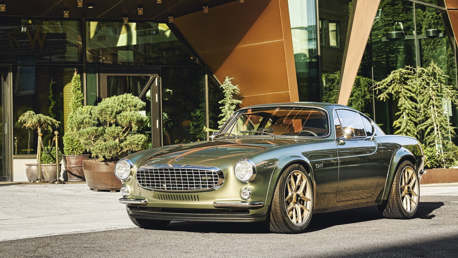 Volvo P1800 Cyan GT - front
