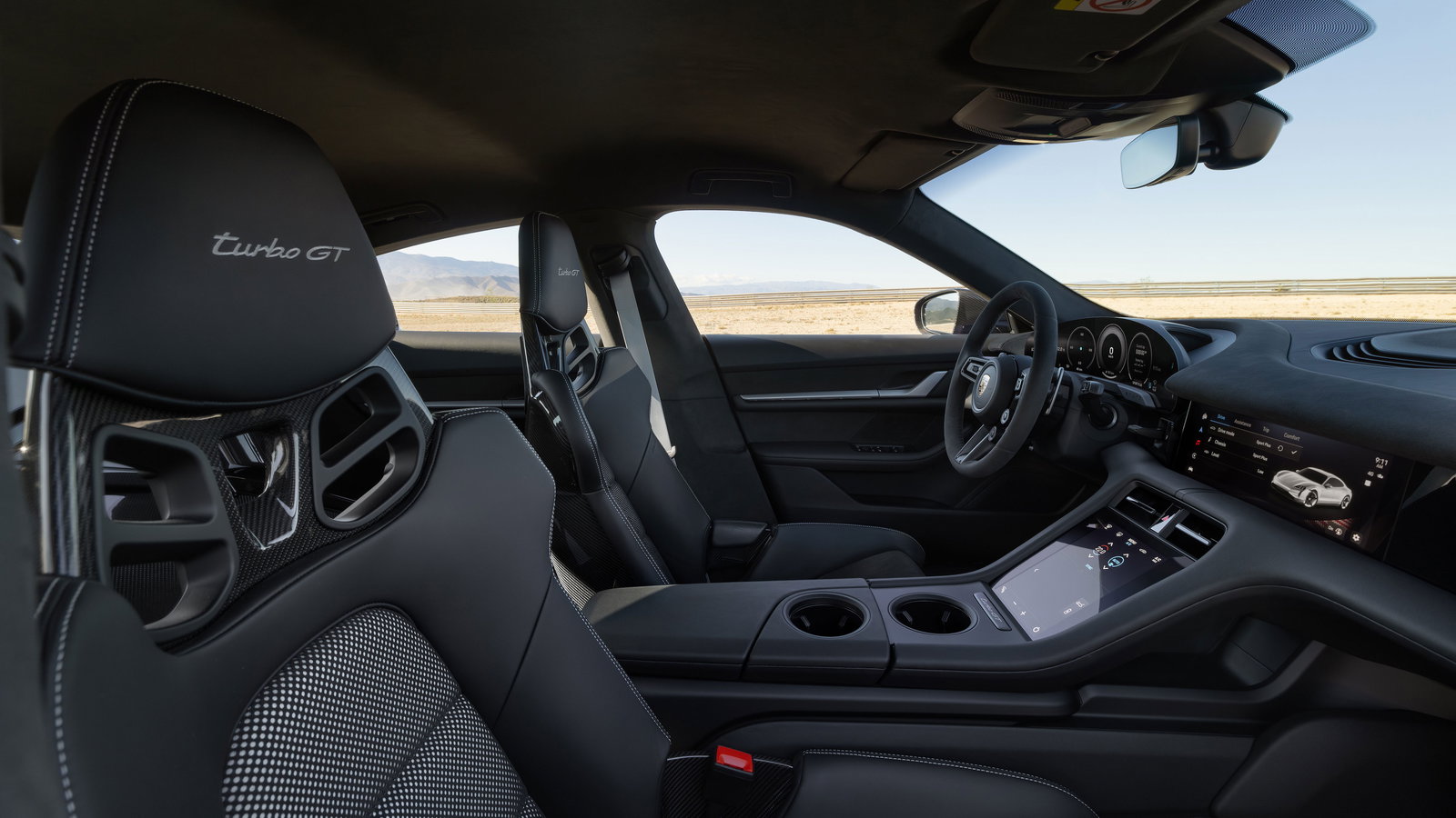 Porsche Taycan Turbo GT - interior