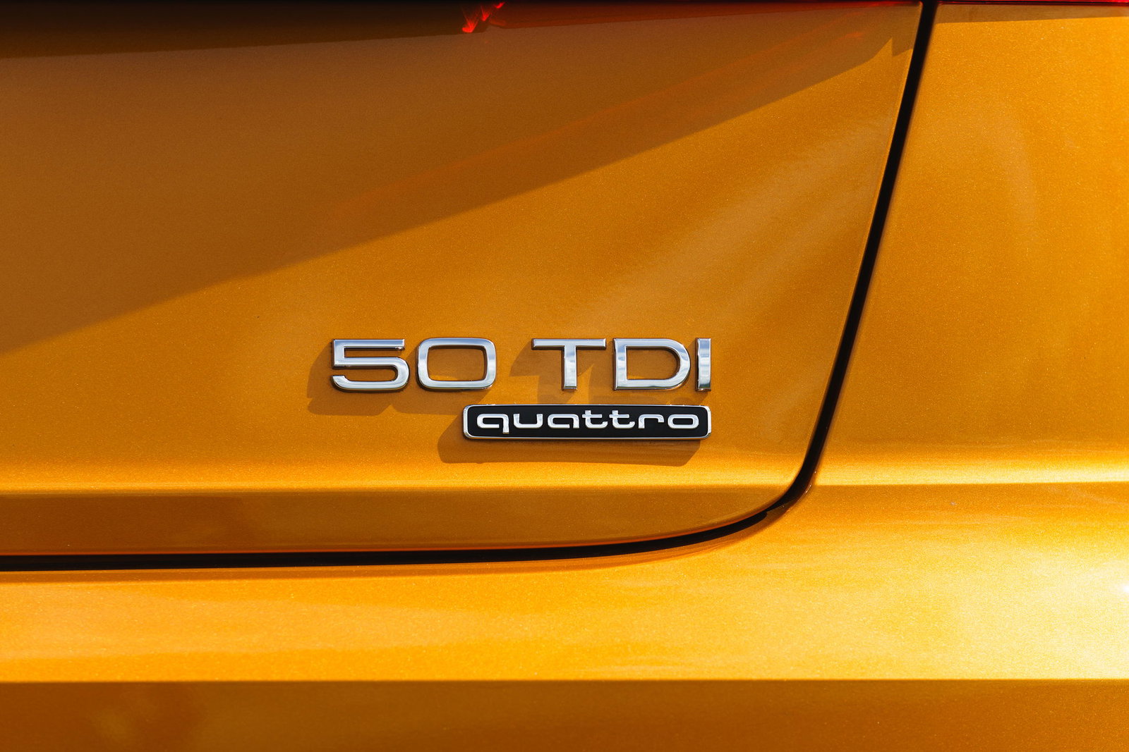 Audi Q7 50 TDI badge