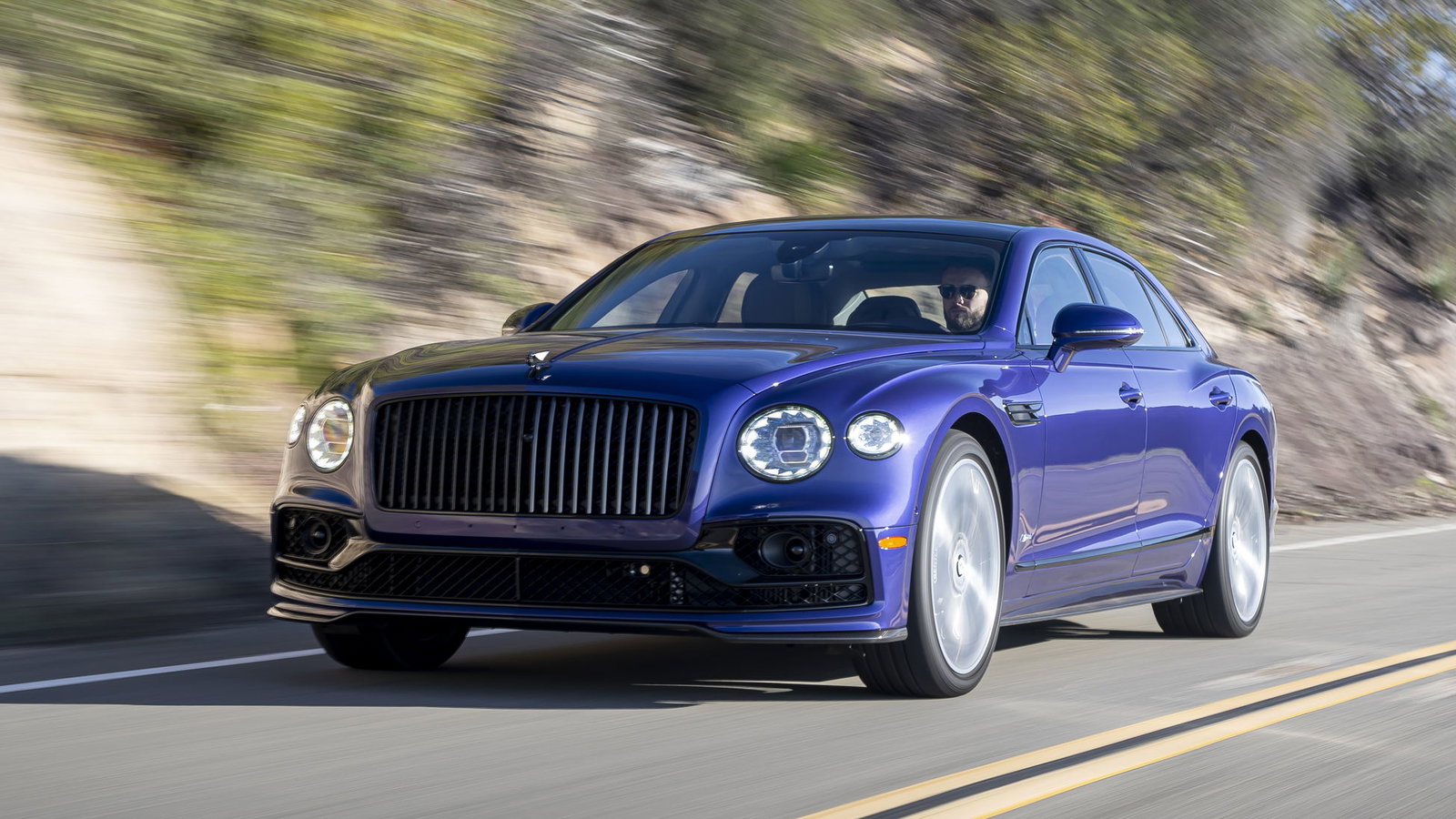 Bentley Flying Spur Hybrid - front
