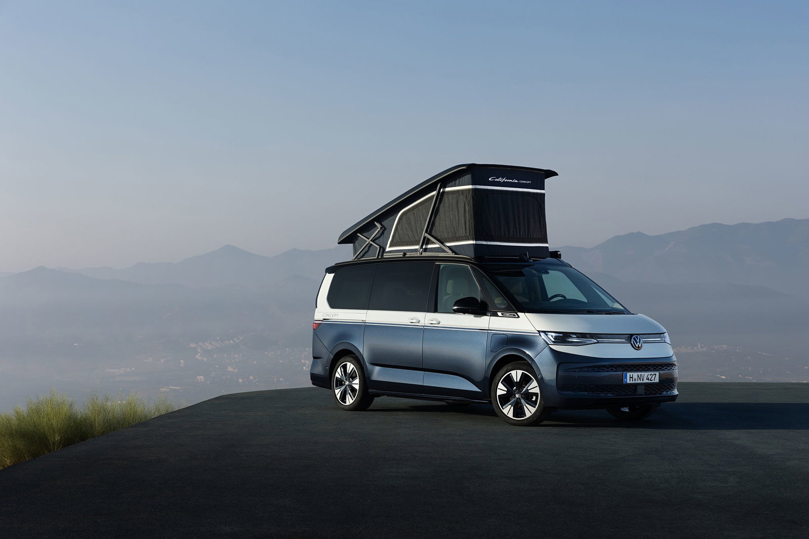 Volkswagen T7 California Concept - front