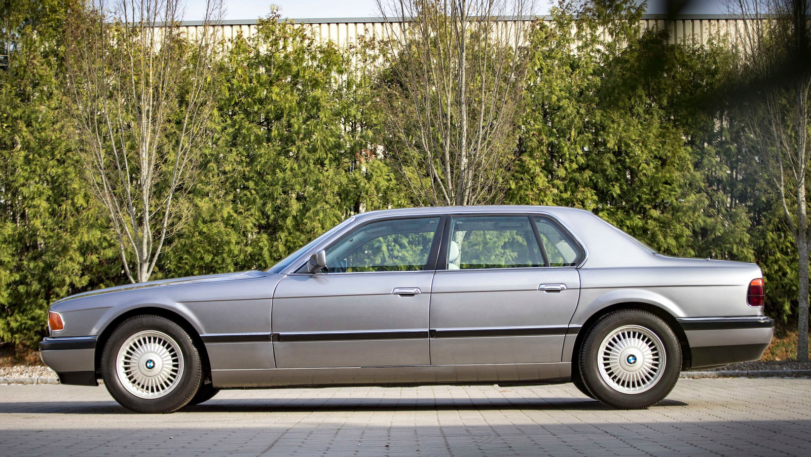 BMW 7-series V16 prototype - side