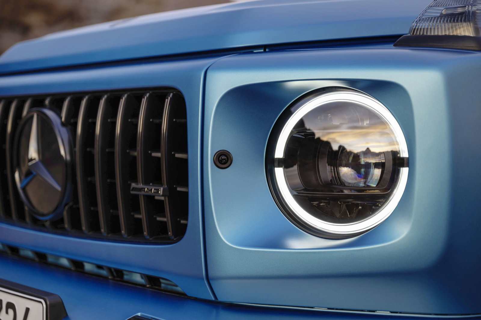 Mercedes-AMG G63 headlight