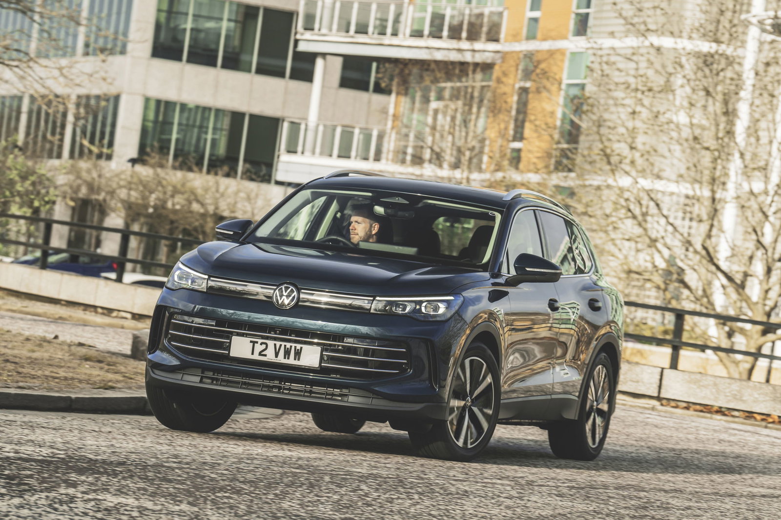 Volkswagen Tiguan - front, dynamic