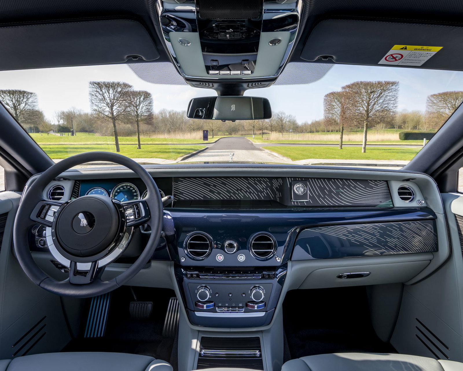 Rolls-Royce Phantom Extended 'Magnetism' - interior
