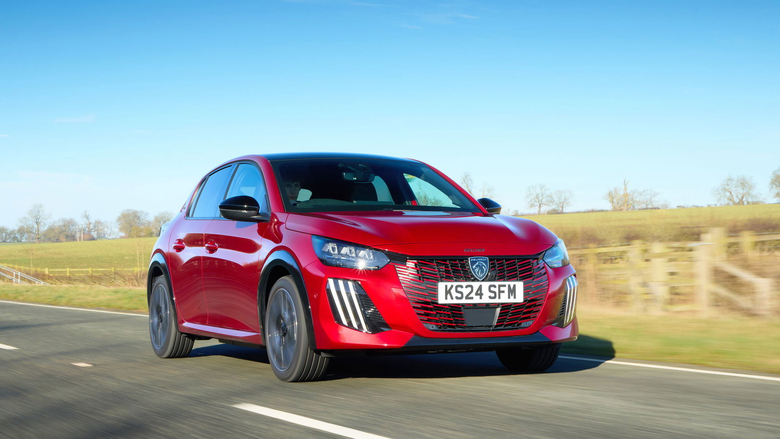 Peugeot 208 - front, dynamic