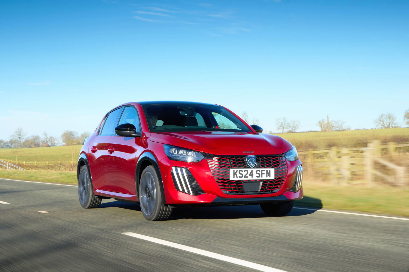 Peugeot 208 - front, dynamic