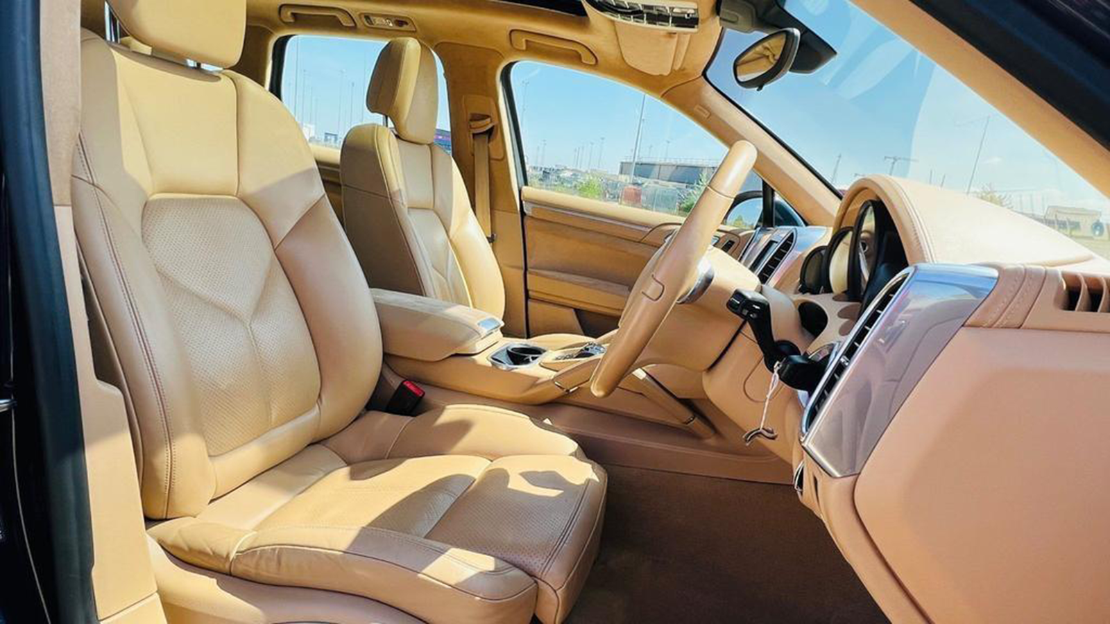 2014 Porsche Cayenne GTS