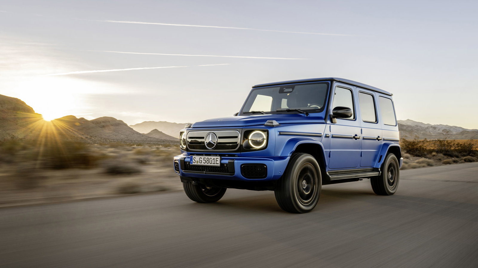 Mercedes-Benz G580 with EQ Technology - front