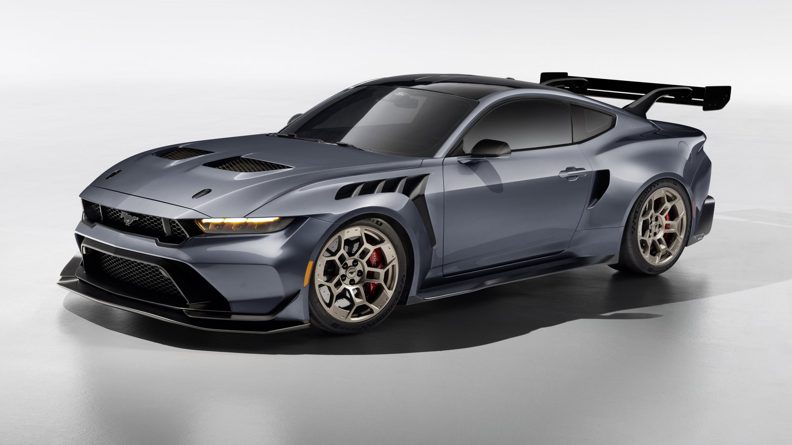 Ford Mustang GTD - front