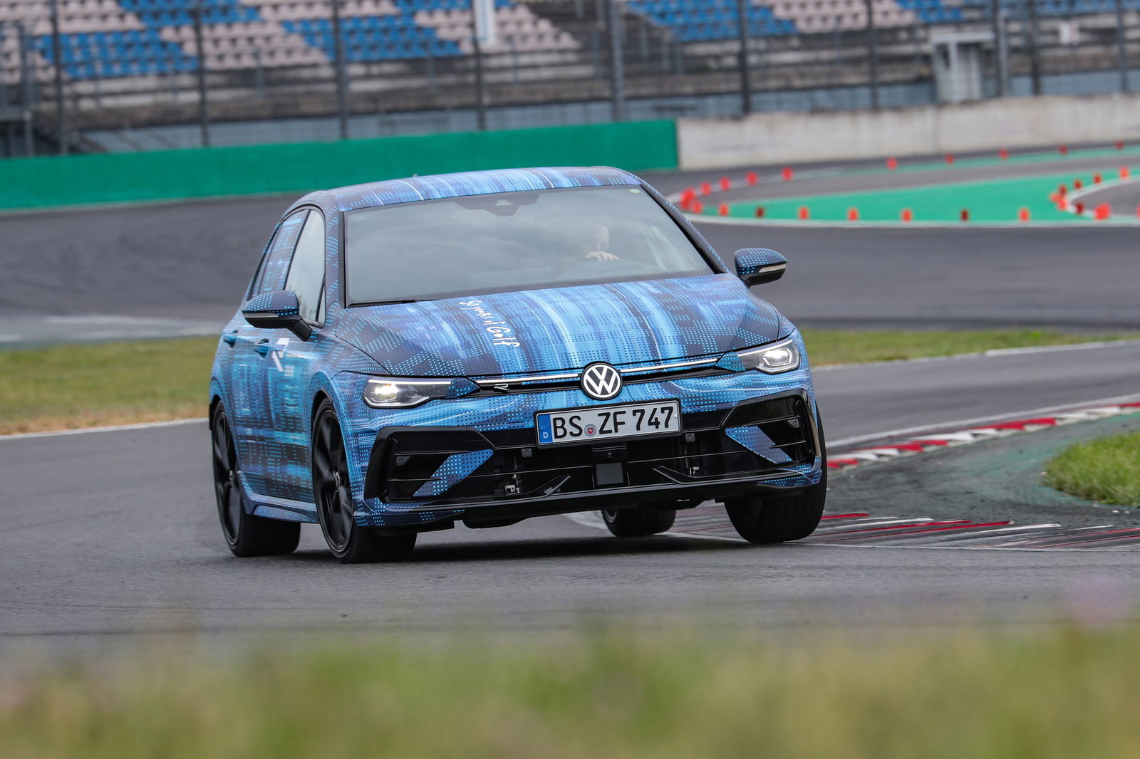 2024 VW Golf R prototype - driving