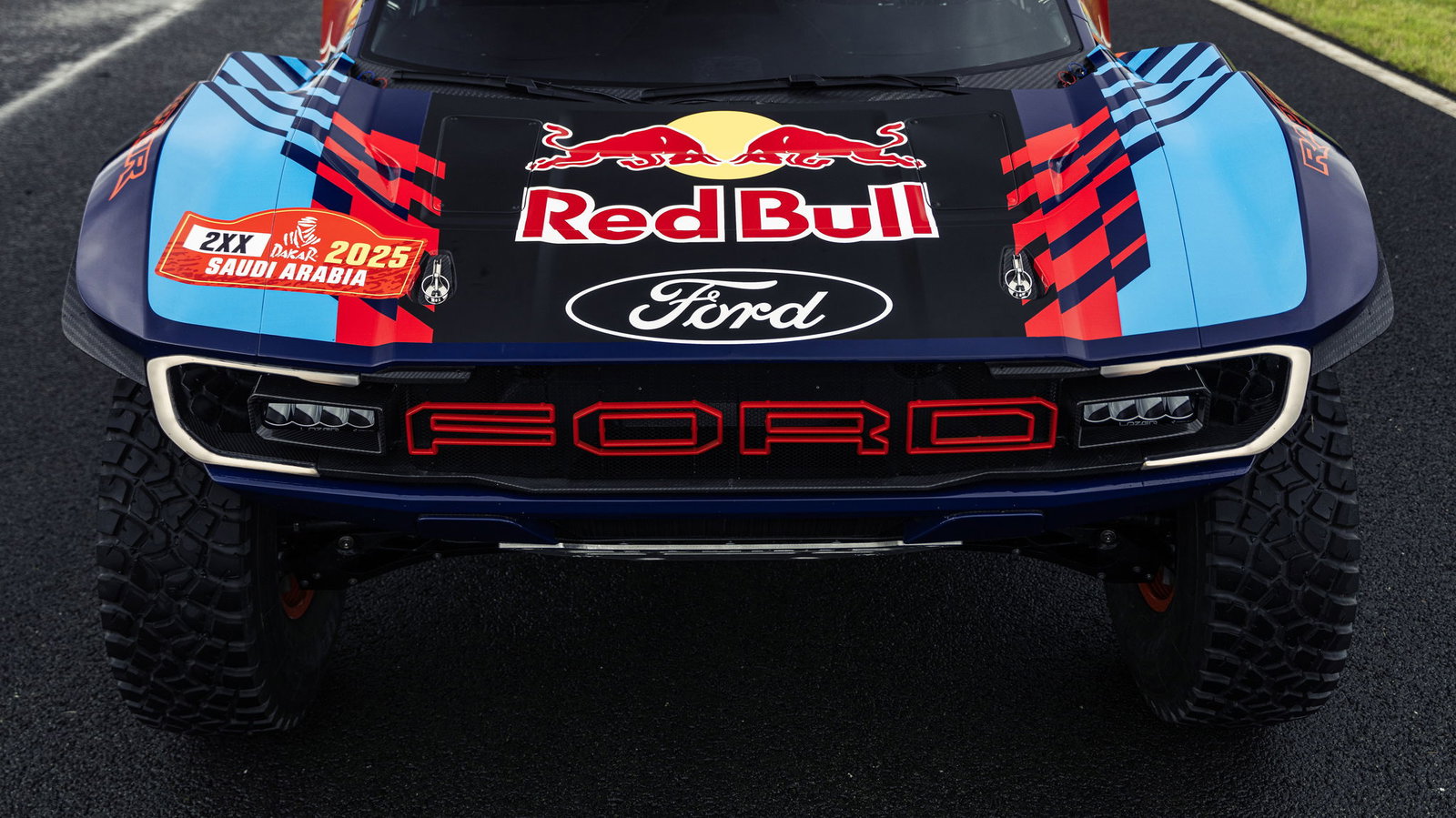 Ford Raptor T1+ - front detail