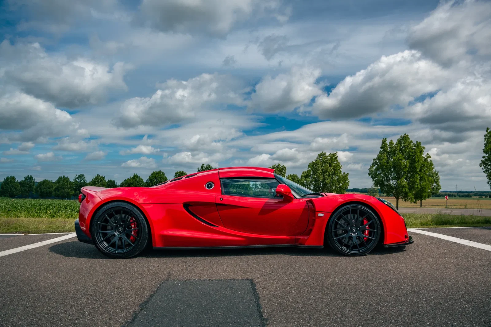 Hennessey Venom GT - side