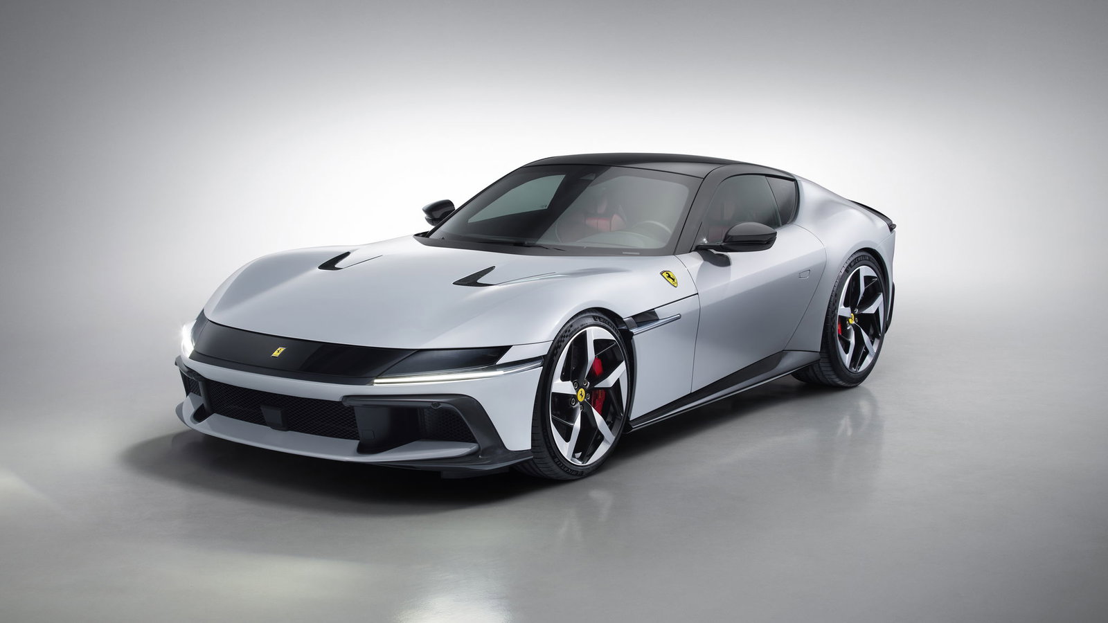 Ferrari 12Cilindri - front
