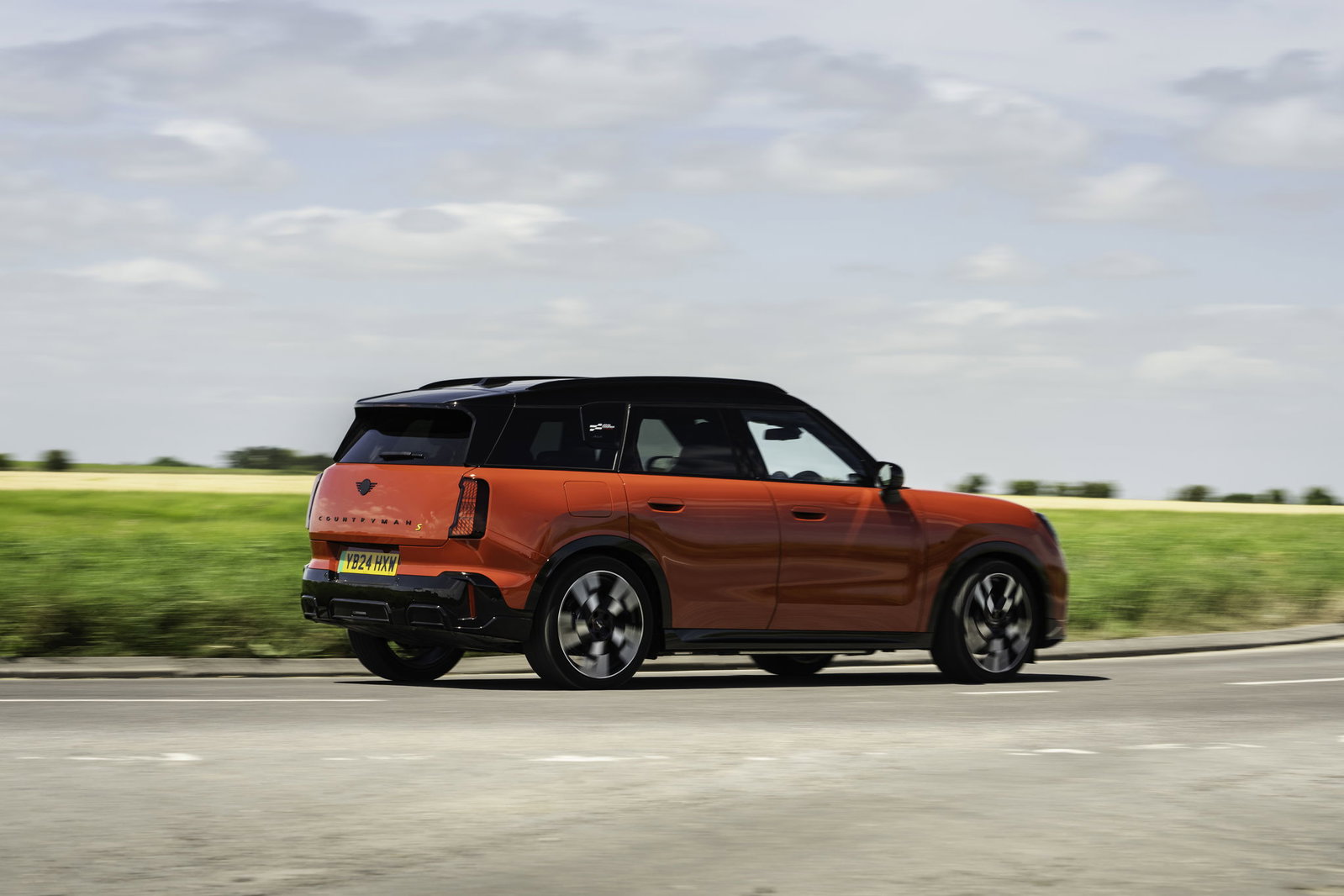Mini Countryman SE - rear, dynamic