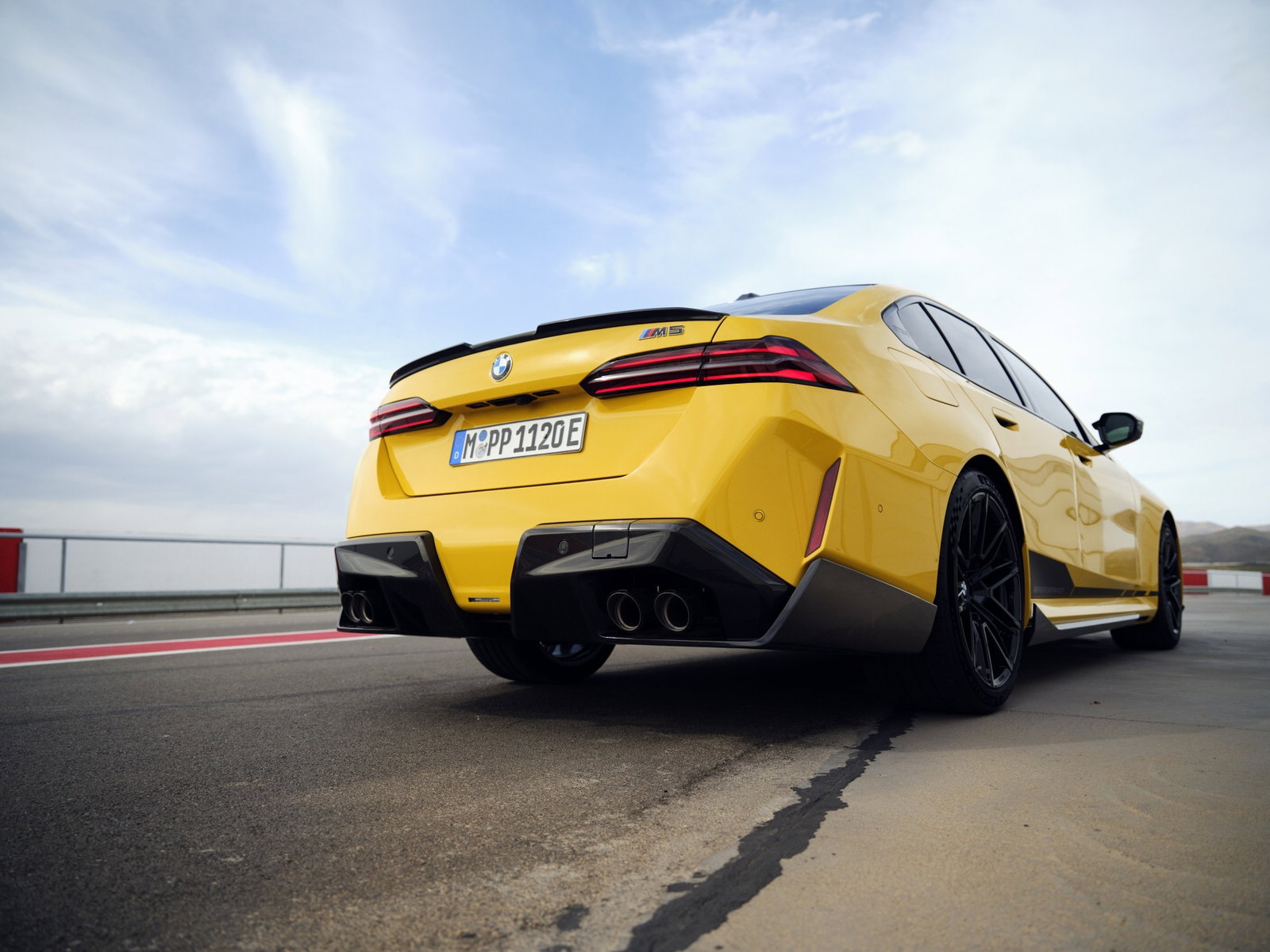 BMW M5 with M Performance parts - rear