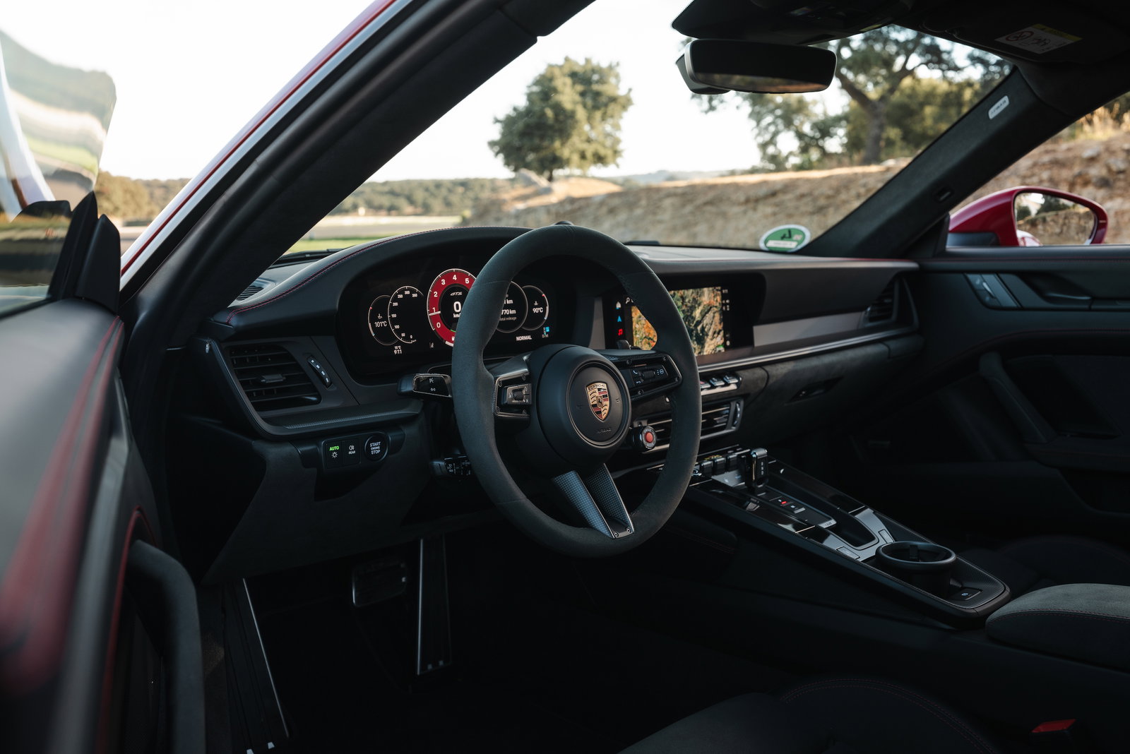 Porsche 911 GTS - interior