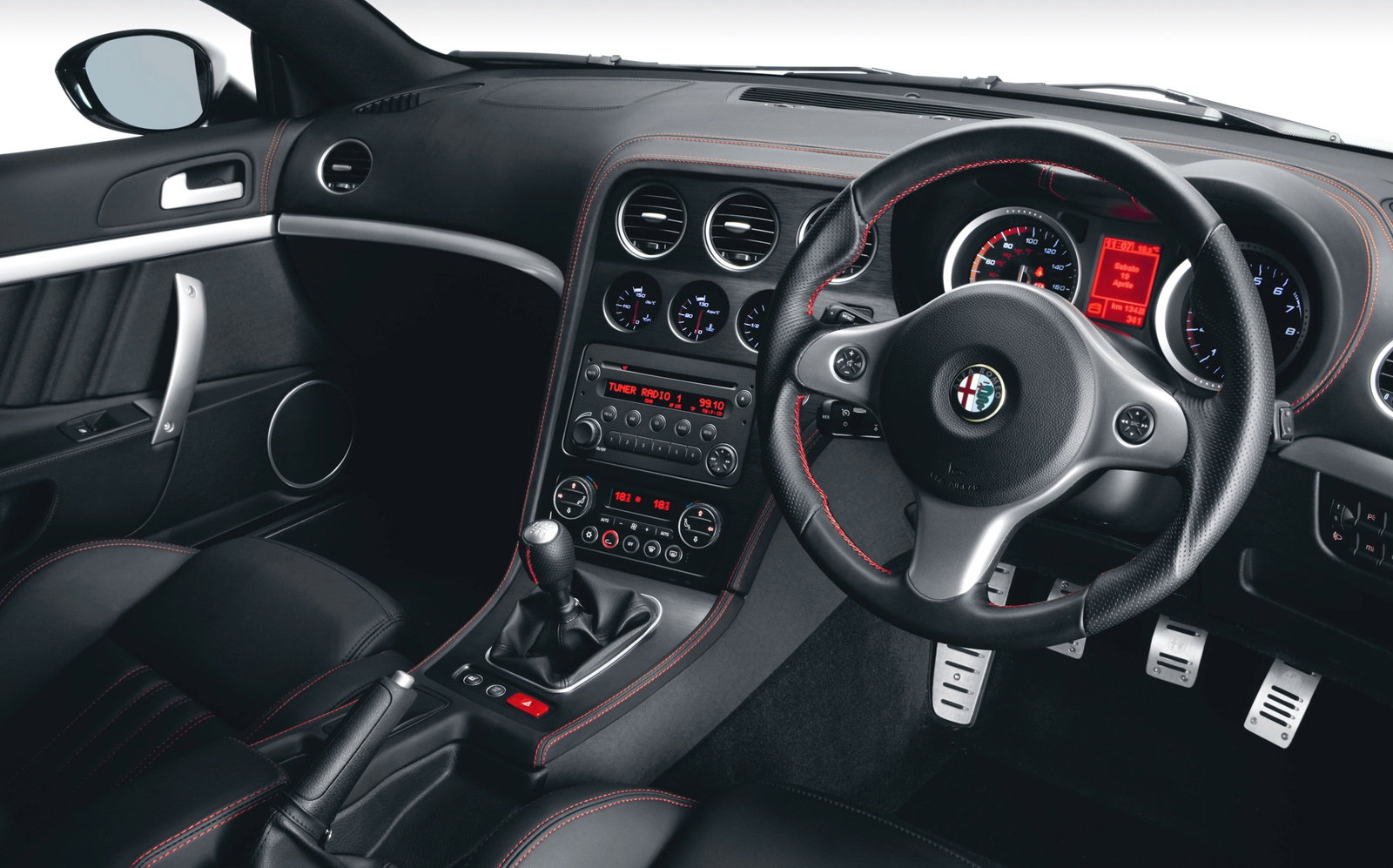 Alfa Romeo Brea - interior