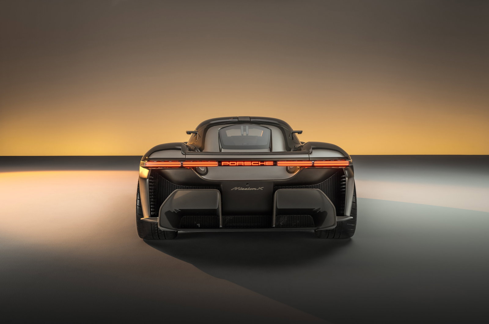 Porsche Mission X concept - rear