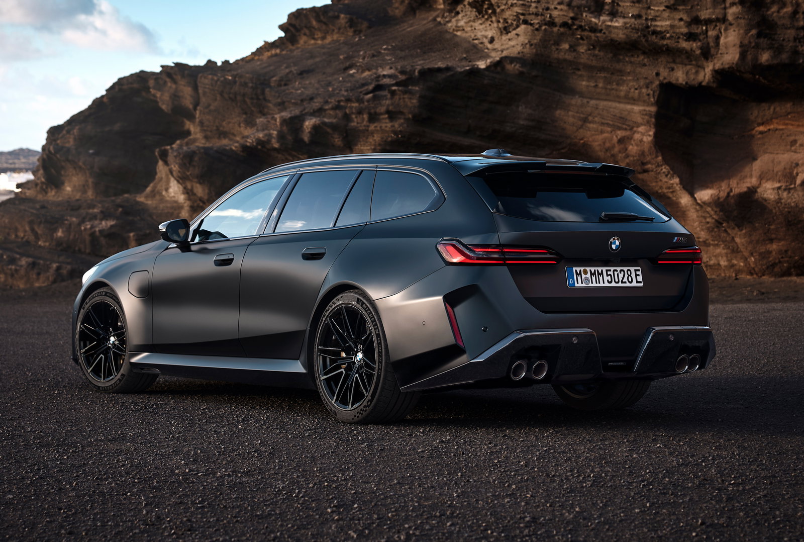 BMW M5 Touring - rear