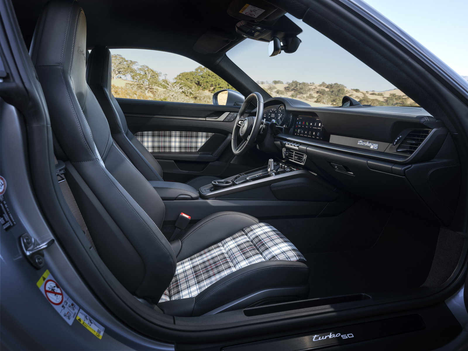 Porsche 911 Turbo 50 Years - interior