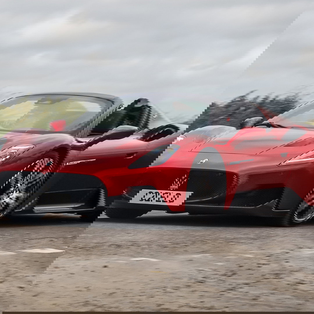 Maserati MC20 Cielo, driving, front 3/4