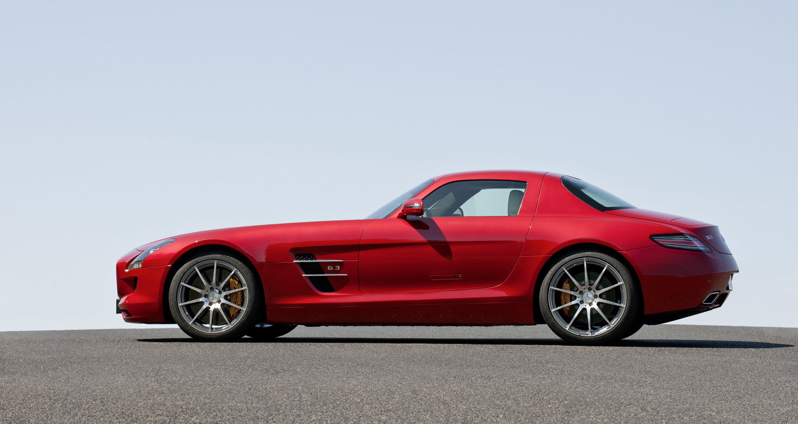 Mercedes SLS AMG