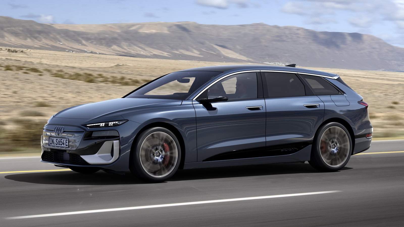 Audi S6 E-Tron Avant - front