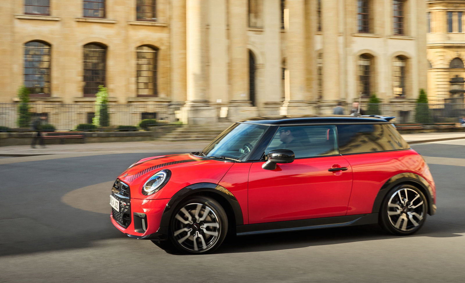 Mini Cooper S - side