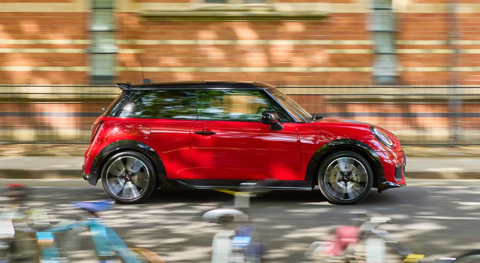 Mini Cooper S - side