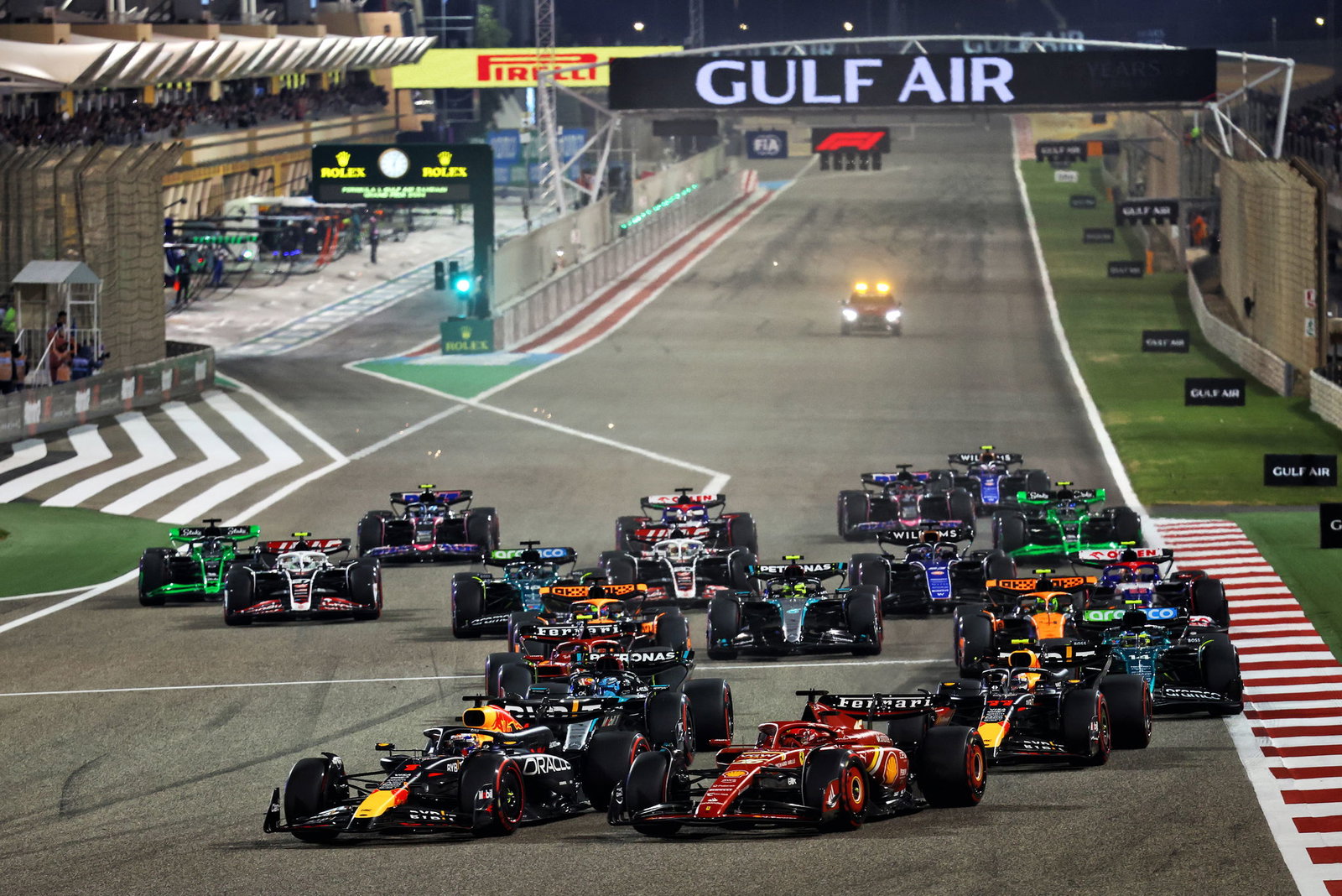Carbon Fibre on full display Lap 1, Turn 1 in Bahrain&nbsp;&nbsp;© XPB Images