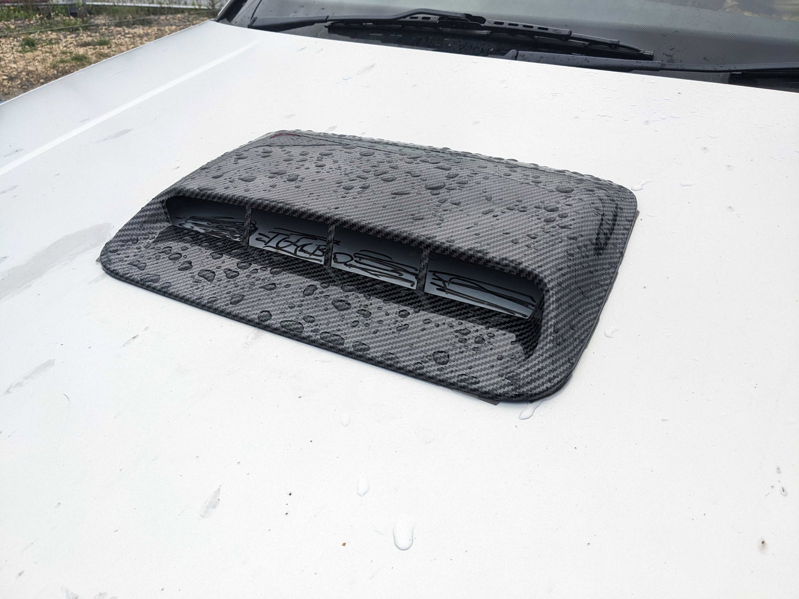 'Carbon fibre' stick-on bonnet scoop