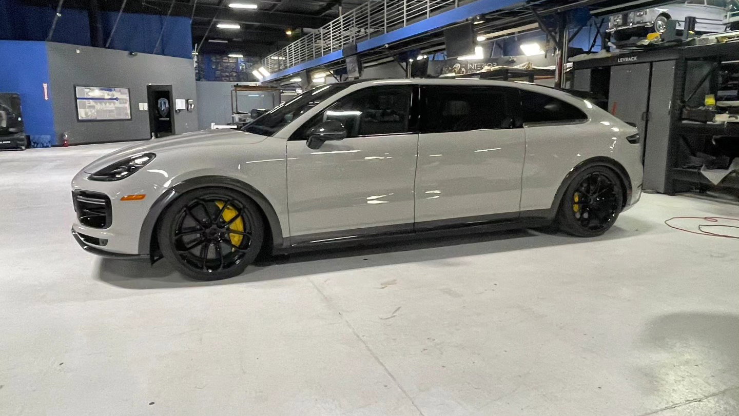 Mark Zuckerberg's Porsche Cayenne 'minivan'