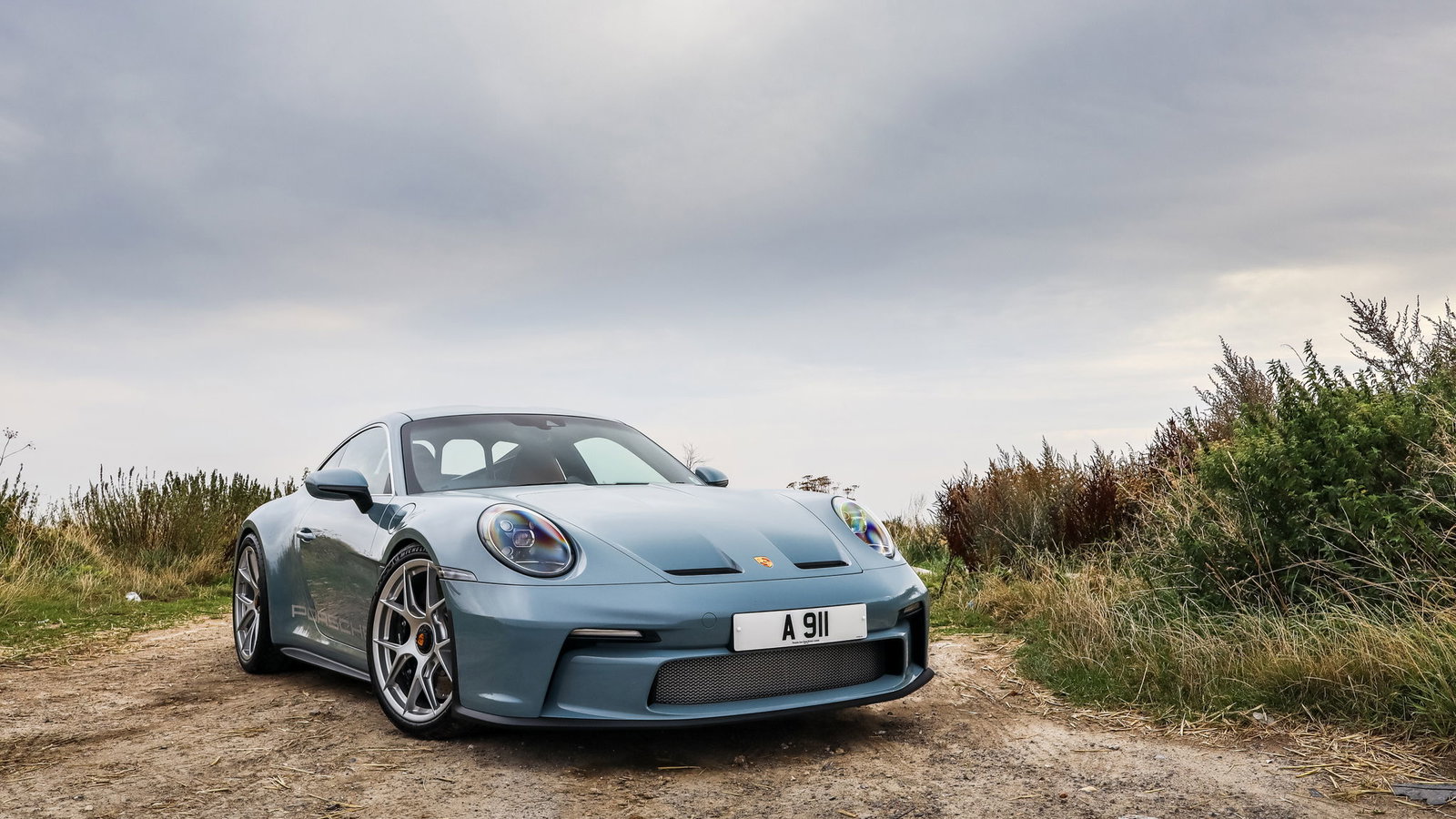 Porsche 911 S/T, front