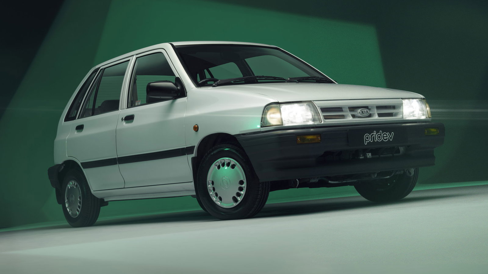 Kia Pride EV - front