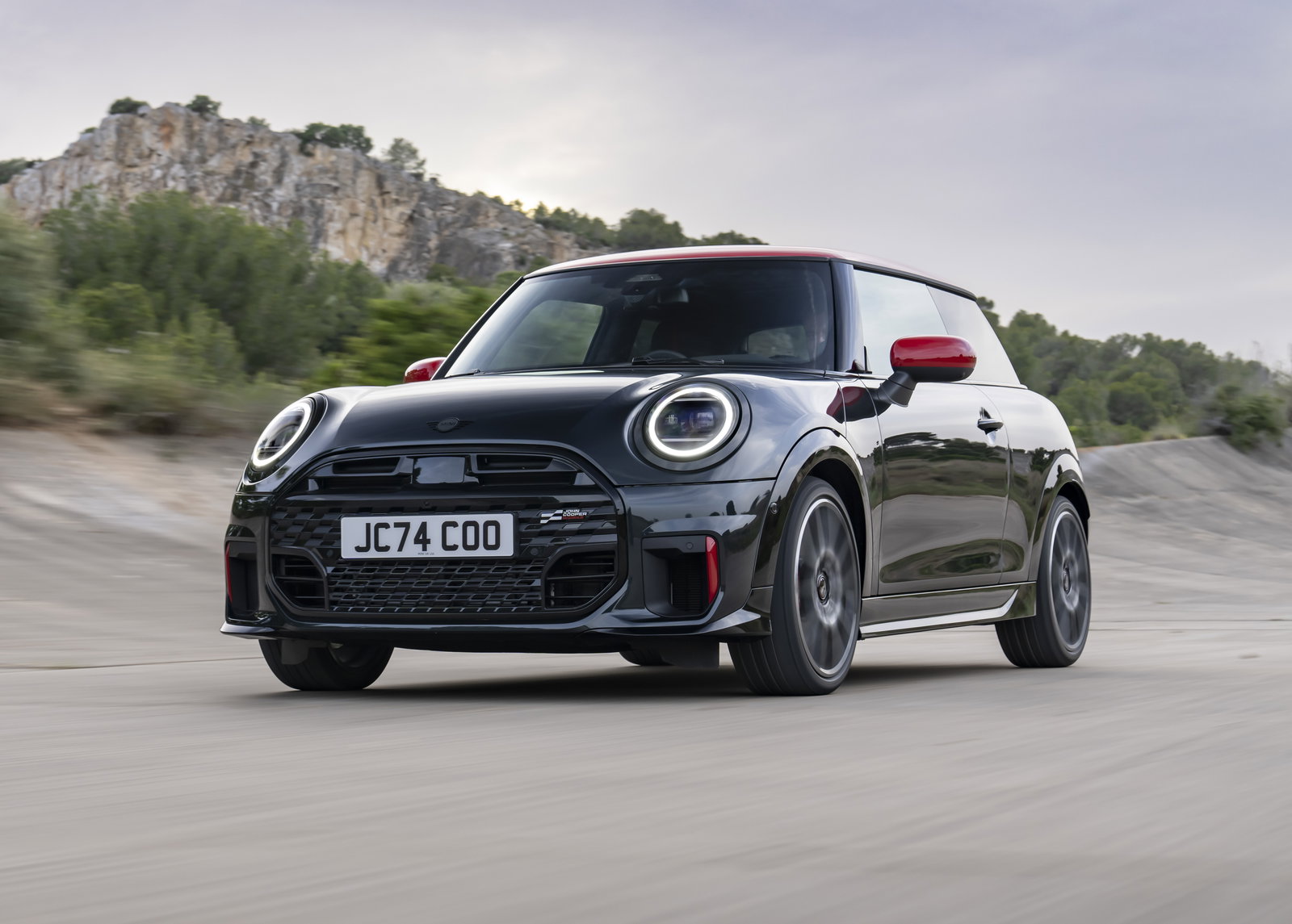 Mini JCW hatch - front