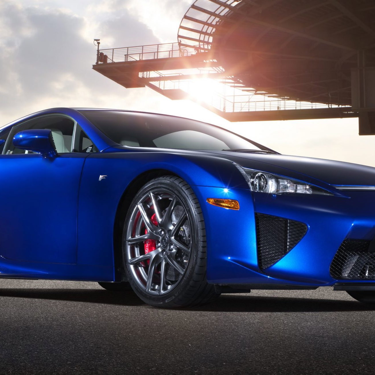 Lexus LFA - front