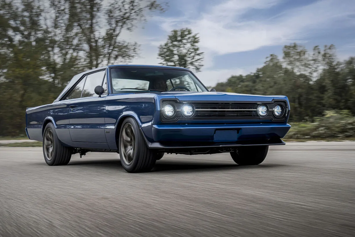 Plymouth GTX Electromod - front
