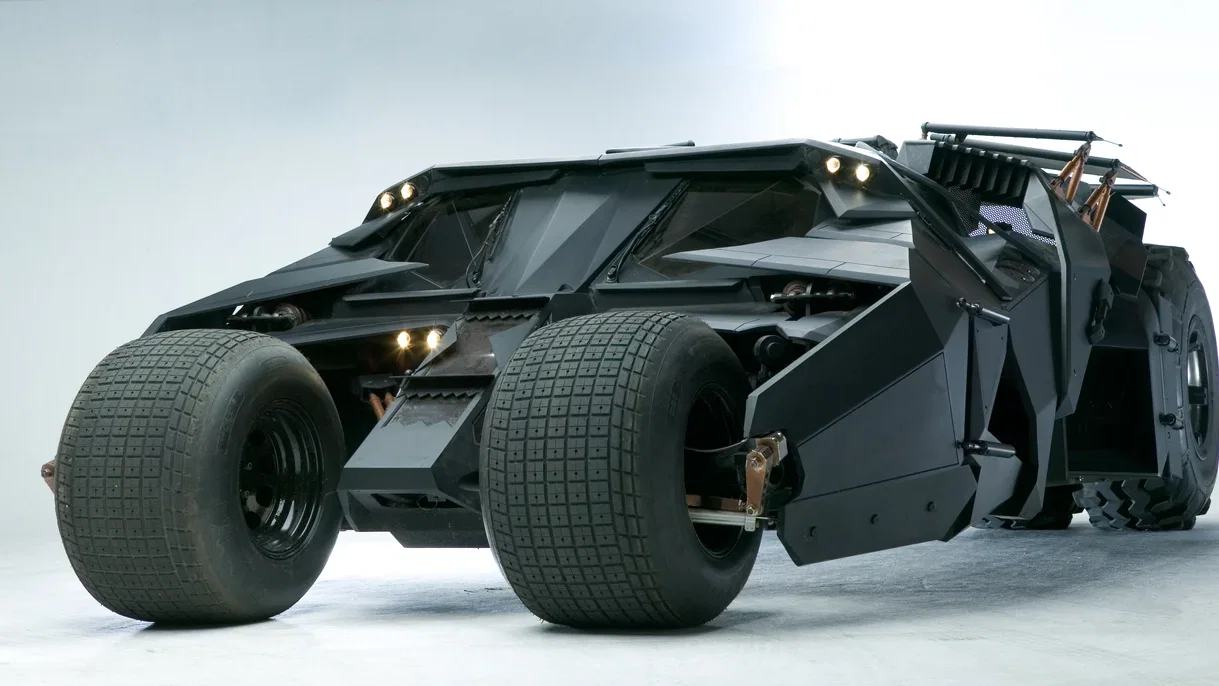 Tumbler Batmobile replica - front